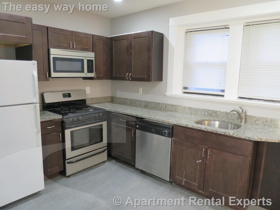 9 Upland Rd in Cambridge, MA - Foto de edificio
