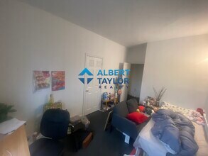 26 Haskell St, Unit #1 in Boston, MA - Foto de edificio - Building Photo