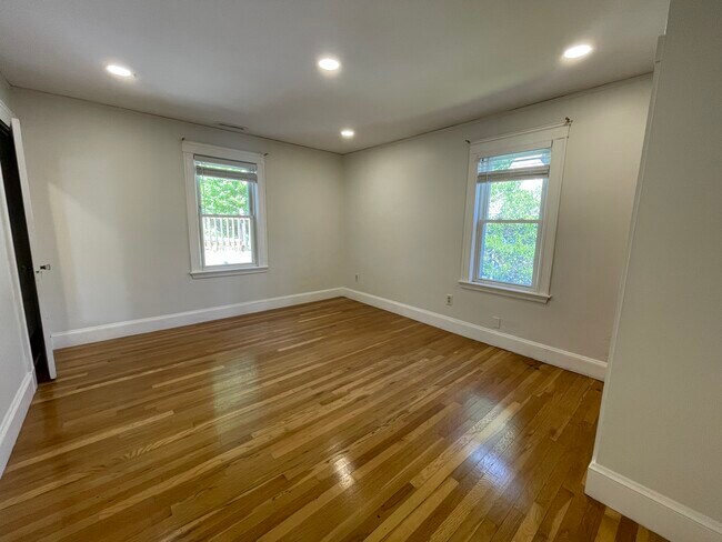 property at 58 Edgecliff Rd