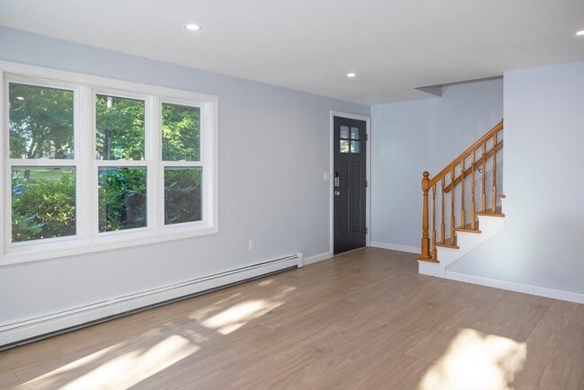 122 Leedham St in Attleboro, MA - Building Photo - Building Photo