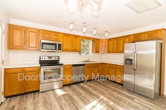 1004 Roselawn Dr in Chattanooga, TN - Foto de edificio - Building Photo