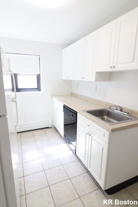 23 Auburn St in Brookline, MA - Building Photo