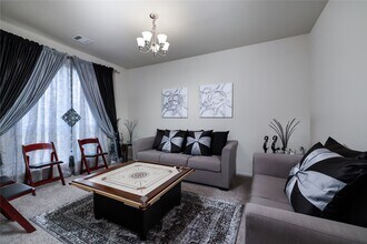 15151 Winthrop Manor Way in Cypress, TX - Building Photo - Building Photo