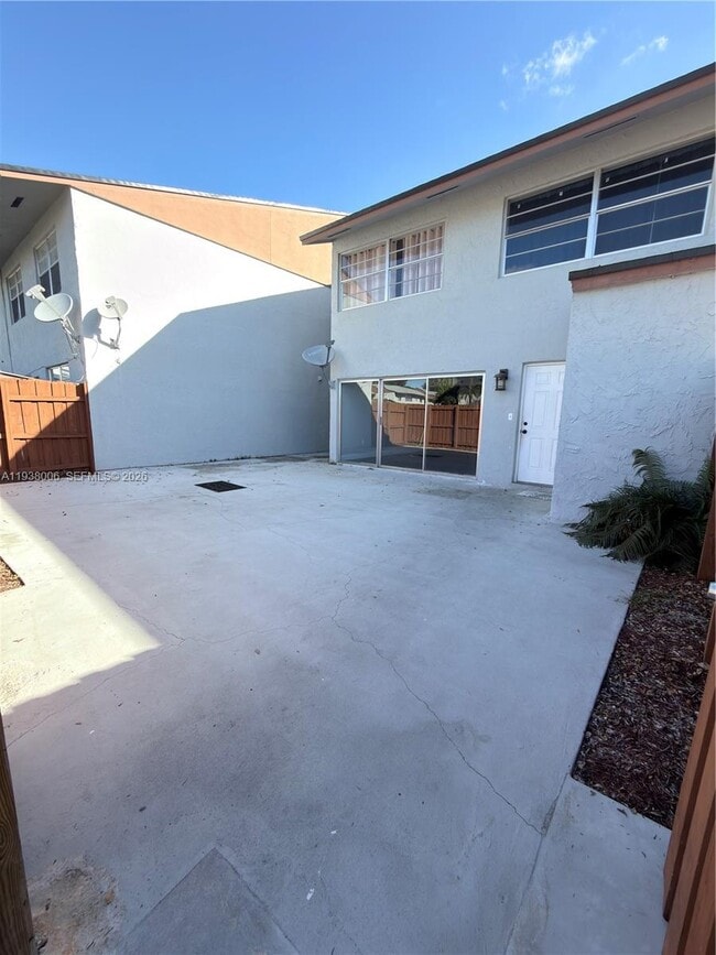 property at 15400 SW 81st Cir Ln