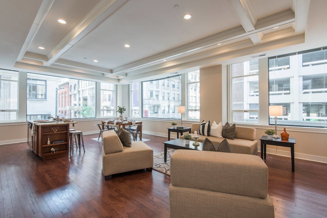 1501 Locust St in Philadelphia, PA - Building Photo
