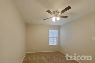 1720 Clairborne Ct in Oak Point, TX - Foto de edificio - Building Photo