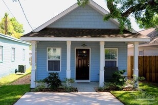 923 E Belmont St in Pensacola, FL - Building Photo