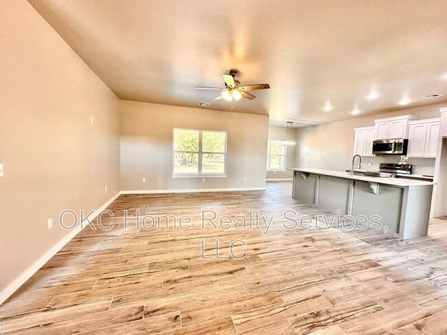 2184 Hilltop Ln in Blanchard, OK - Building Photo - Building Photo