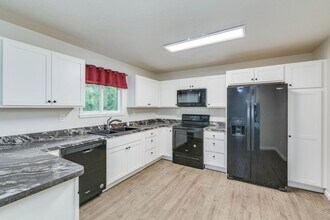 2826 Totem Dr in Fairbanks, AK - Building Photo - Building Photo