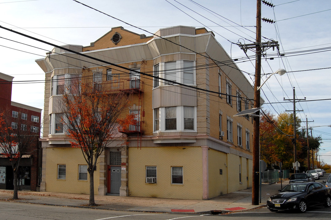 45-47 Linden St in Hackensack, NJ - Foto de edificio