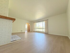 8821 Aqueduct Ave in Los Angeles, CA - Building Photo - Building Photo