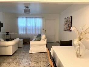 2131 Arthur St in Hollywood, FL - Building Photo - Building Photo