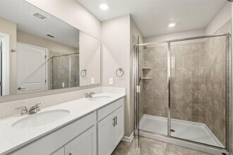 724 Daring Dr in Davenport, FL - Building Photo - Building Photo