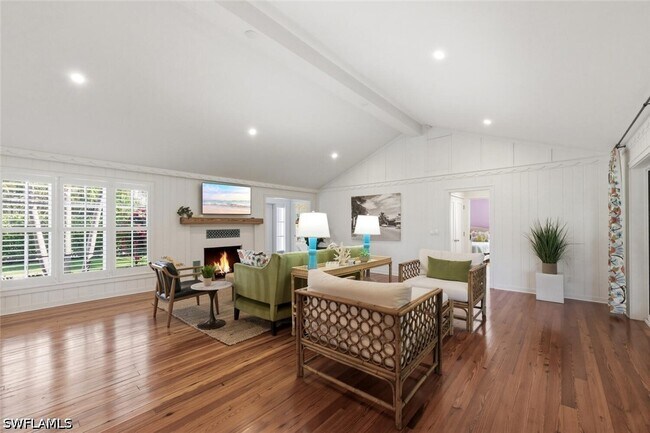 property at 92 10th Ave S