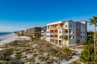 13700 Gulf Blvd in Madeira Beach, FL - Building Photo - Building Photo