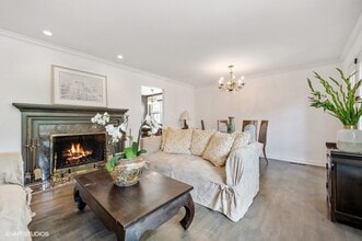 2602 Greenleaf Ave in Wilmette, IL - Building Photo - Building Photo