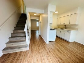 201 Ladera St in Santa Barbara, CA - Building Photo