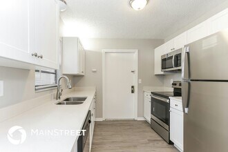 1711 42nd St S in St. Petersburg, FL - Building Photo - Building Photo