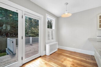 150 Hubbard St, Unit A in Concord, MA - Building Photo - Building Photo