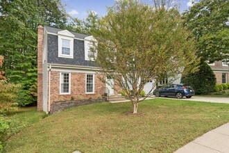 9116 Meadow Rue Ln in Annandale, VA - Building Photo - Building Photo