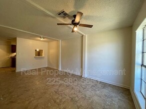 750 Hospital Rd in New Roads, LA - Foto de edificio - Building Photo