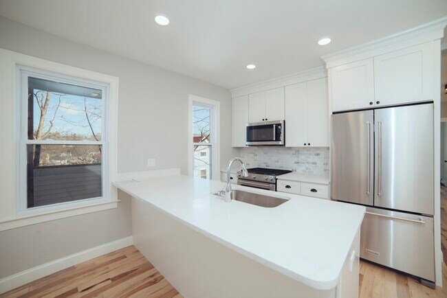 14 Duffley Ct, Unit #2