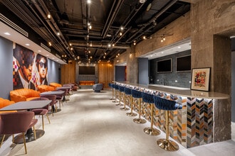 The Nest at Lincoln Park West in Chicago, IL - Building Photo - Interior Photo