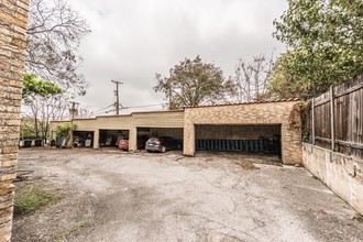 Maryland Apartments in San Antonio, TX - Building Photo - Building Photo