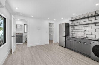 515 NW 1st St in Delray Beach, FL - Foto de edificio - Building Photo