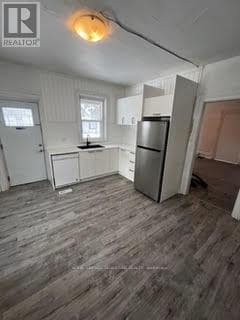 property at 103 Shuter St