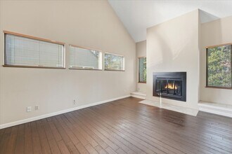 339 SE 146th Ave in Portland, OR - Building Photo - Building Photo