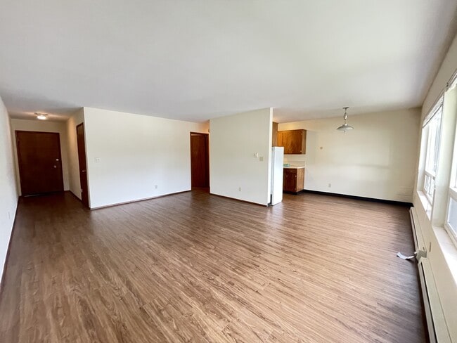 540 Williams Ave N, Unit 3