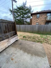 2210 E Mac's Ct in Springfield, MO - Building Photo - Building Photo