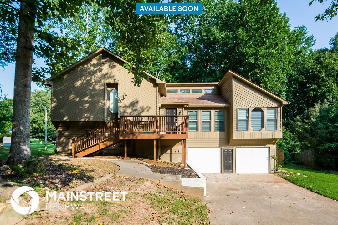 3848 Nowlin Rd in Kennesaw, GA - Building Photo