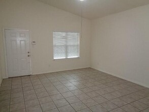 10222 Berry Hill Ln in Tomball, TX - Building Photo - Building Photo