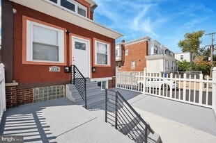 1018 S 55th St, Unit 2 in Philadelphia, PA - Building Photo