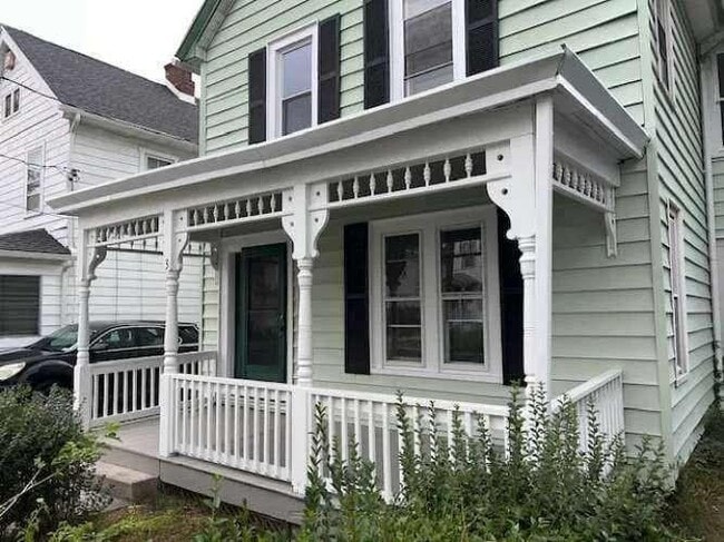 property at 3 Allen Pl