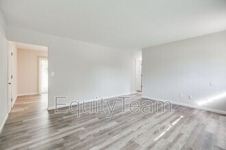 9609 Helmsley Way in Cincinnati, OH - Building Photo - Building Photo