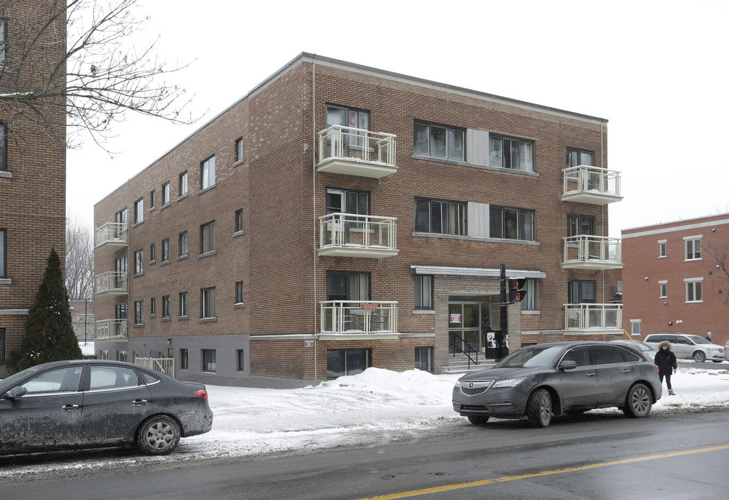 5940 Monkland in Montréal, QC - Building Photo