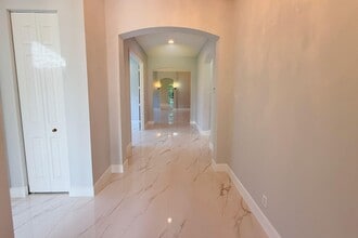109 NW Pleasant Grove Way in Port St. Lucie, FL - Building Photo - Building Photo