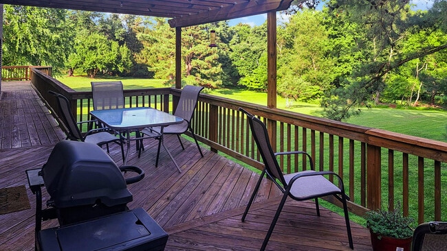 property at 6636 Isle of Skye Dr