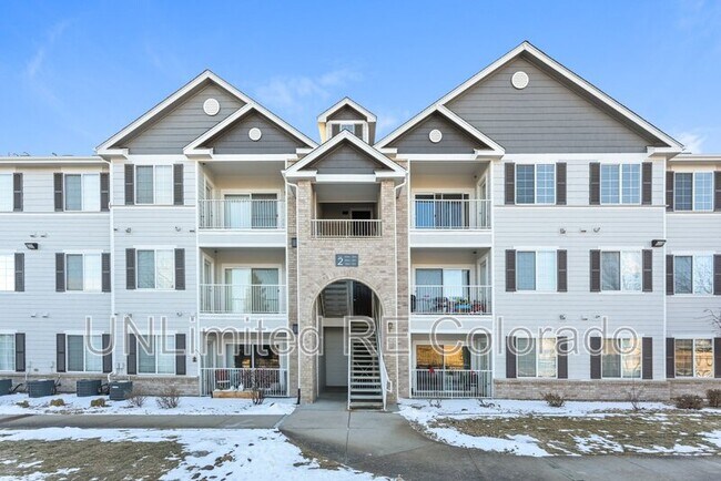 15700 E Jamison Dr in Englewood, CO - Foto de edificio - Building Photo