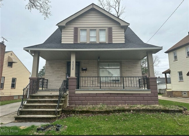 property at 4658 Rockwood Rd