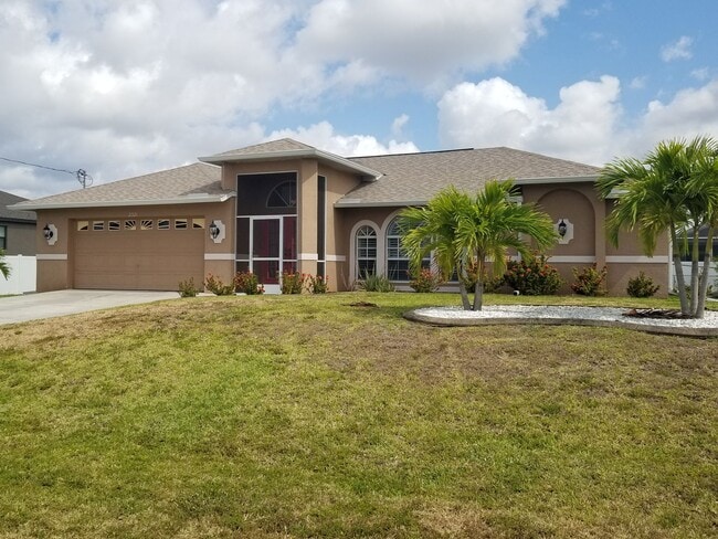 2321 SW 19th St in Cape Coral, FL - Building Photo - Building Photo