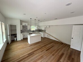 8019 Birmingham St in Houston, TX - Building Photo - Building Photo