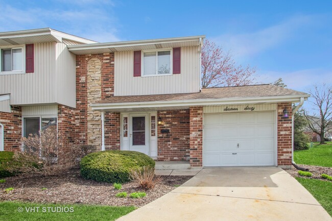 1660 Darwin Ct in Wheaton, IL - Building Photo - Building Photo