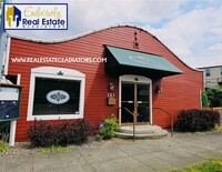 123 N Blakeley St in Monroe, WA - Foto de edificio - Building Photo