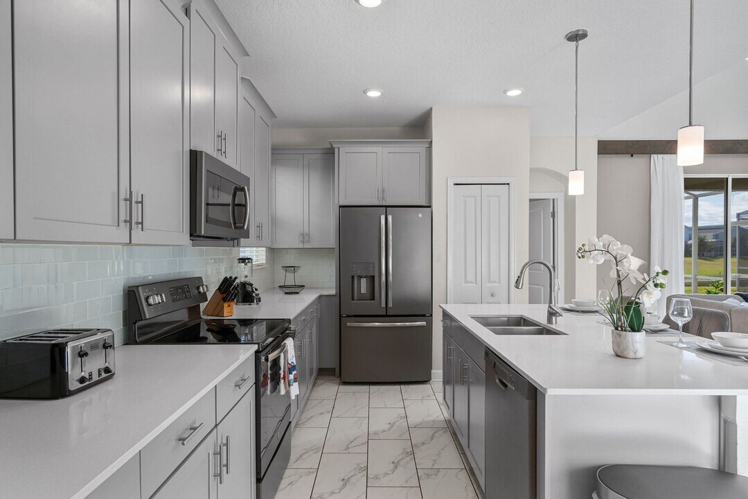 8934 Cabot Cliffs Dr in Kissimmee, FL - Building Photo