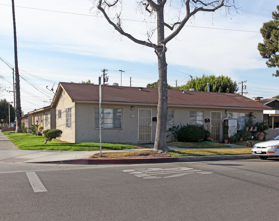 294-296 S Oak St in Orange, CA - Building Photo