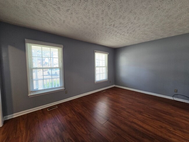 6957 Bone Creek Dr in Fayetteville, NC - Building Photo - Building Photo